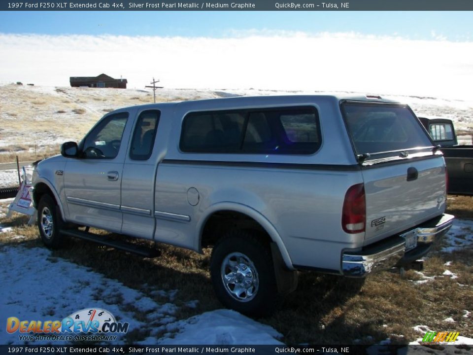 1997 Ford F250 XLT Extended Cab 4x4 Silver Frost Pearl Metallic / Medium Graphite Photo #2