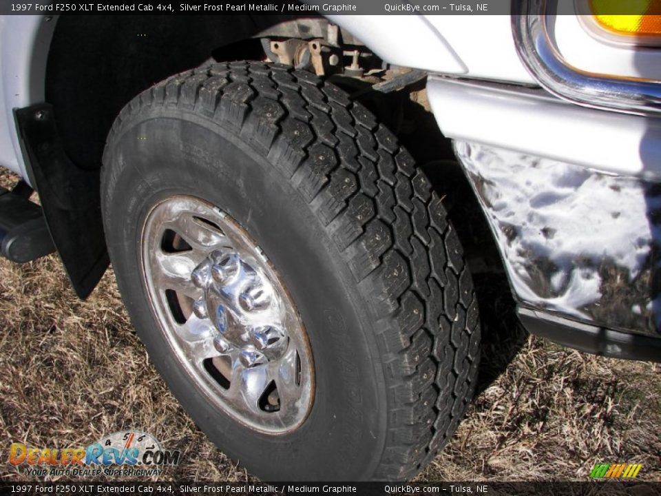 1997 Ford F250 XLT Extended Cab 4x4 Silver Frost Pearl Metallic / Medium Graphite Photo #6