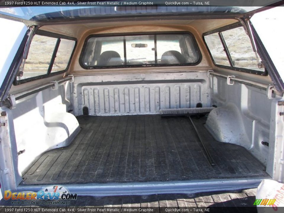 1997 Ford F250 XLT Extended Cab 4x4 Silver Frost Pearl Metallic / Medium Graphite Photo #16