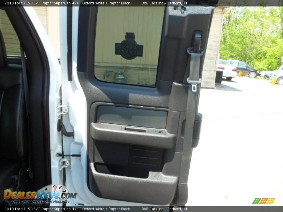 2010 Ford F150 SVT Raptor SuperCab 4x4 Oxford White / Raptor Black Photo #21