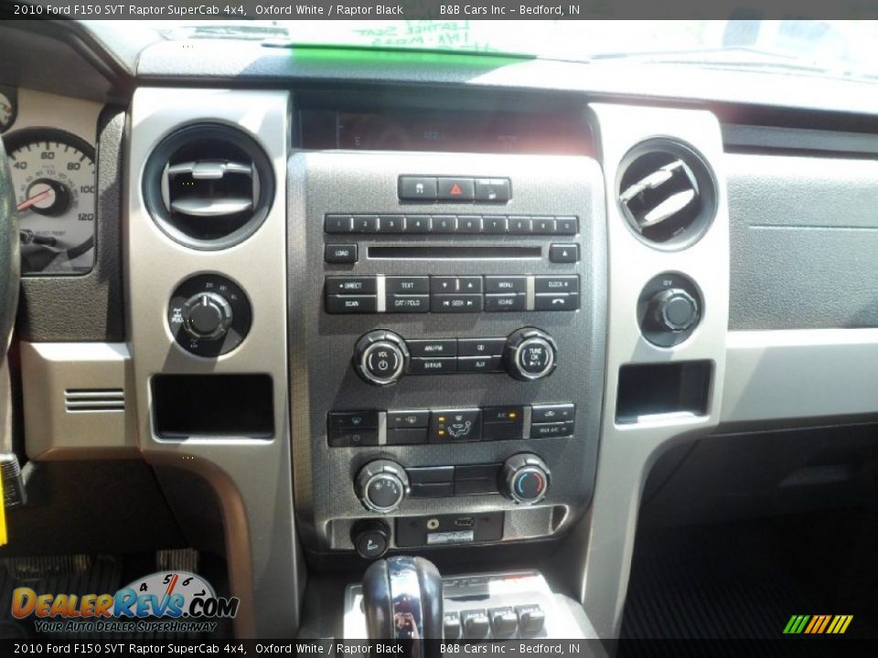 Controls of 2010 Ford F150 SVT Raptor SuperCab 4x4 Photo #25