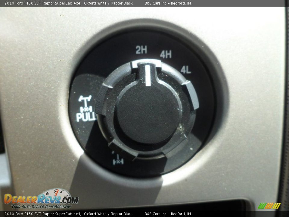 Controls of 2010 Ford F150 SVT Raptor SuperCab 4x4 Photo #28
