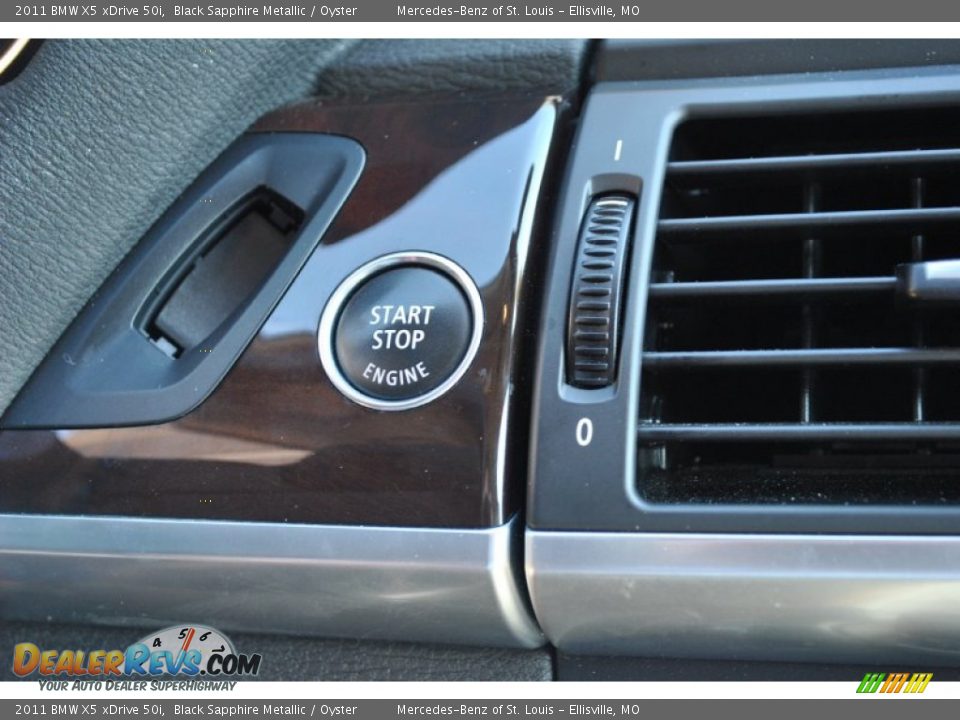 2011 BMW X5 xDrive 50i Black Sapphire Metallic / Oyster Photo #32