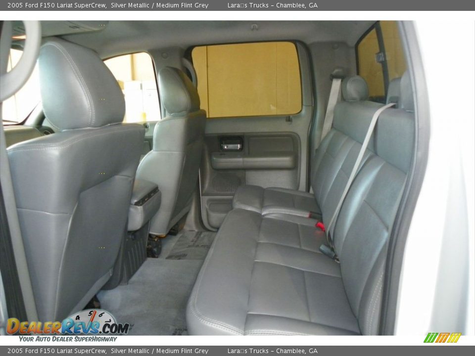 2005 Ford F150 Lariat SuperCrew Silver Metallic / Medium Flint Grey Photo #10