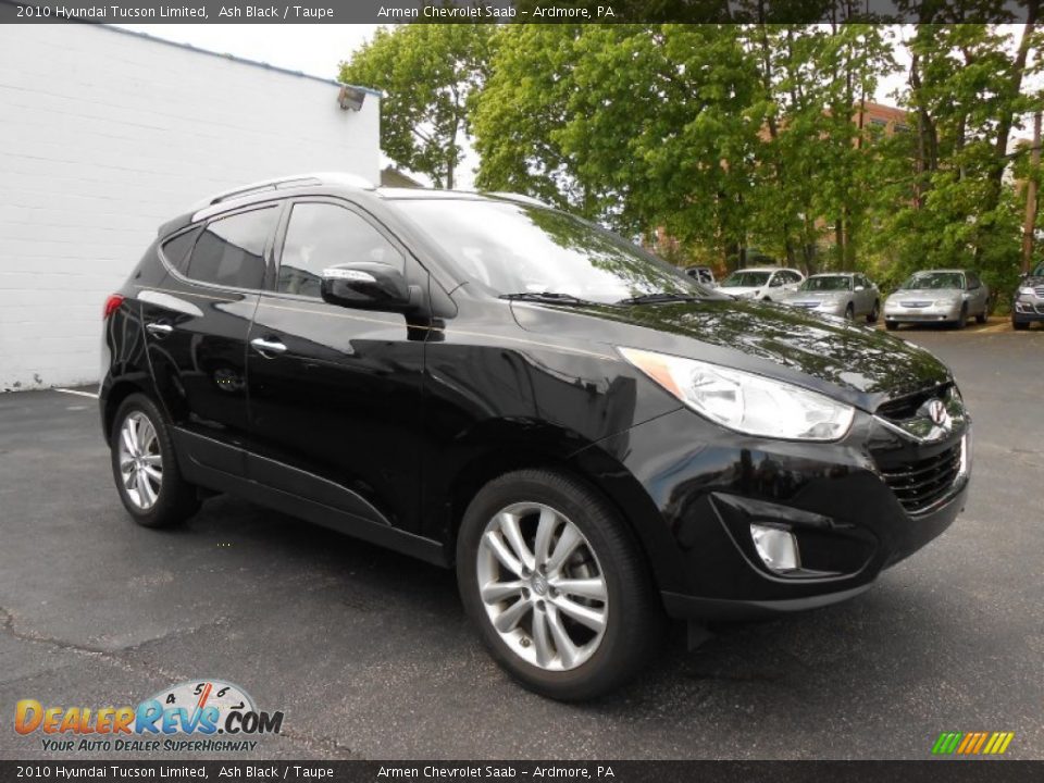 2010 Hyundai Tucson Limited Ash Black / Taupe Photo #3
