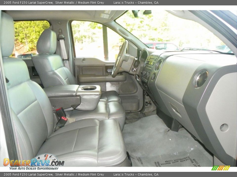 2005 Ford F150 Lariat SuperCrew Silver Metallic / Medium Flint Grey Photo #11