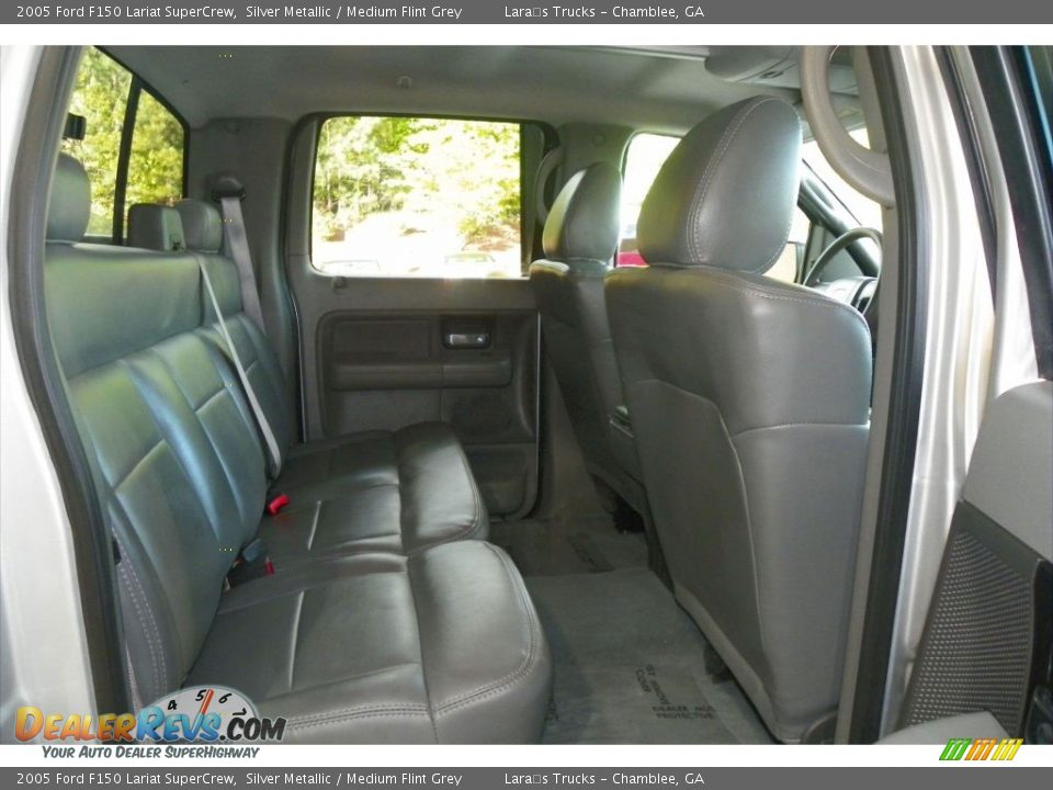 2005 Ford F150 Lariat SuperCrew Silver Metallic / Medium Flint Grey Photo #12