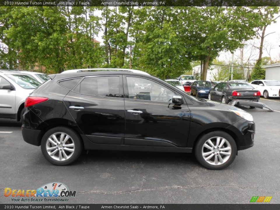2010 Hyundai Tucson Limited Ash Black / Taupe Photo #4