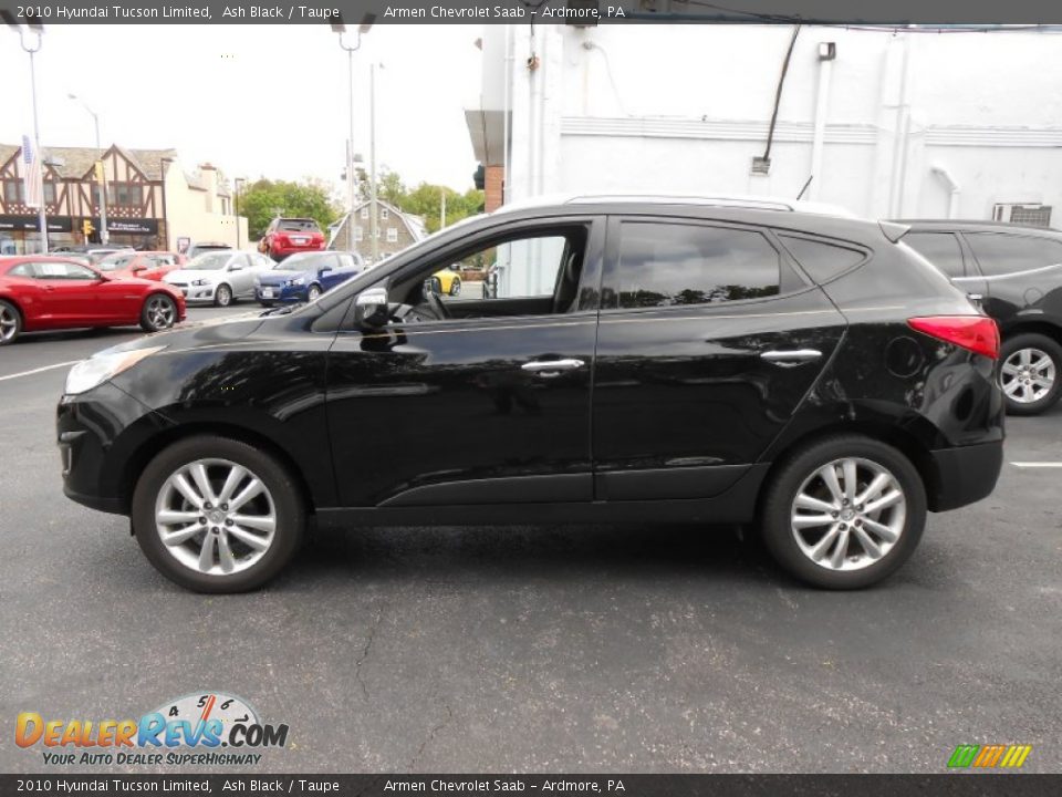 2010 Hyundai Tucson Limited Ash Black / Taupe Photo #8