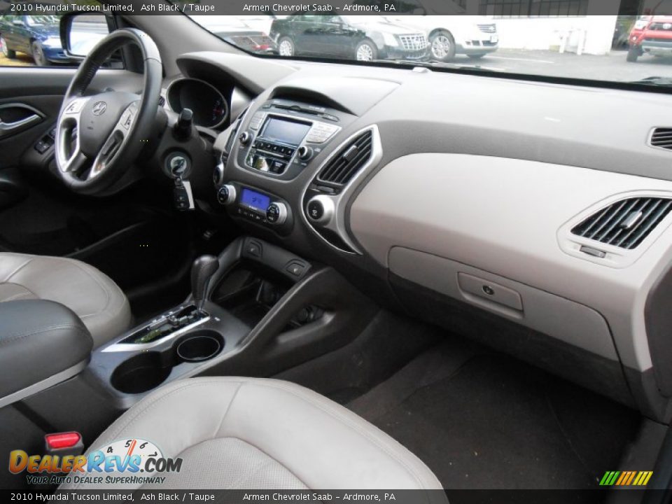 2010 Hyundai Tucson Limited Ash Black / Taupe Photo #12
