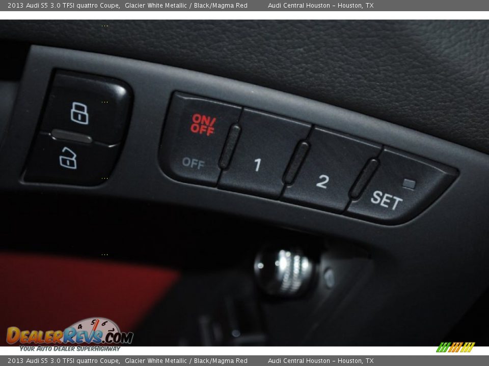 Controls of 2013 Audi S5 3.0 TFSI quattro Coupe Photo #22