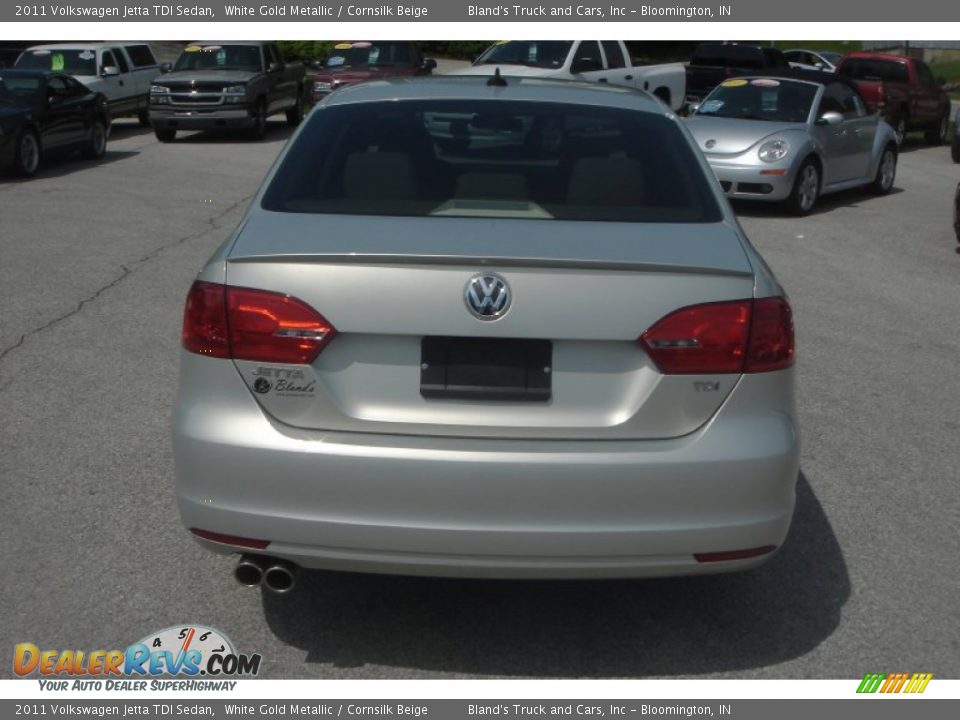 2011 Volkswagen Jetta TDI Sedan White Gold Metallic / Cornsilk Beige Photo #3