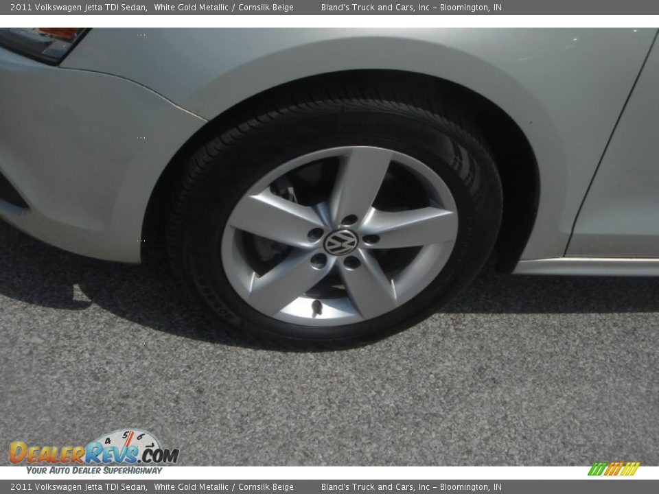 2011 Volkswagen Jetta TDI Sedan White Gold Metallic / Cornsilk Beige Photo #6
