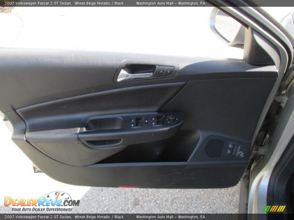 2007 Volkswagen Passat 2.0T Sedan Wheat Beige Metallic / Black Photo #9