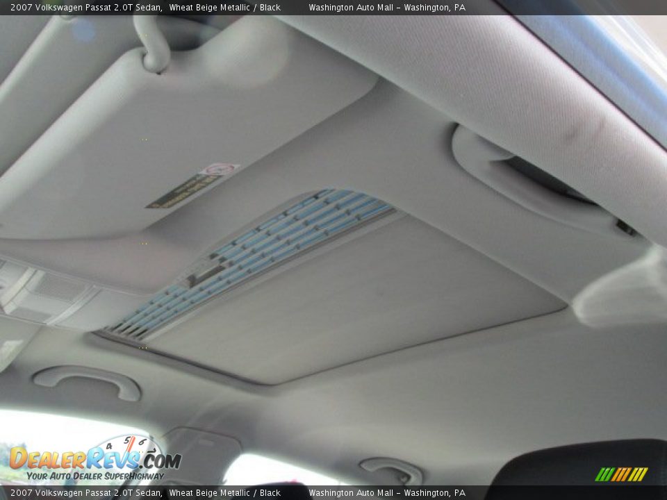2007 Volkswagen Passat 2.0T Sedan Wheat Beige Metallic / Black Photo #11