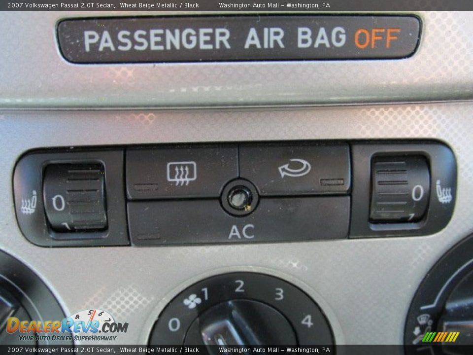 2007 Volkswagen Passat 2.0T Sedan Wheat Beige Metallic / Black Photo #14