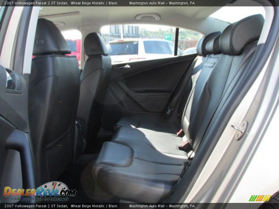 2007 Volkswagen Passat 2.0T Sedan Wheat Beige Metallic / Black Photo #16