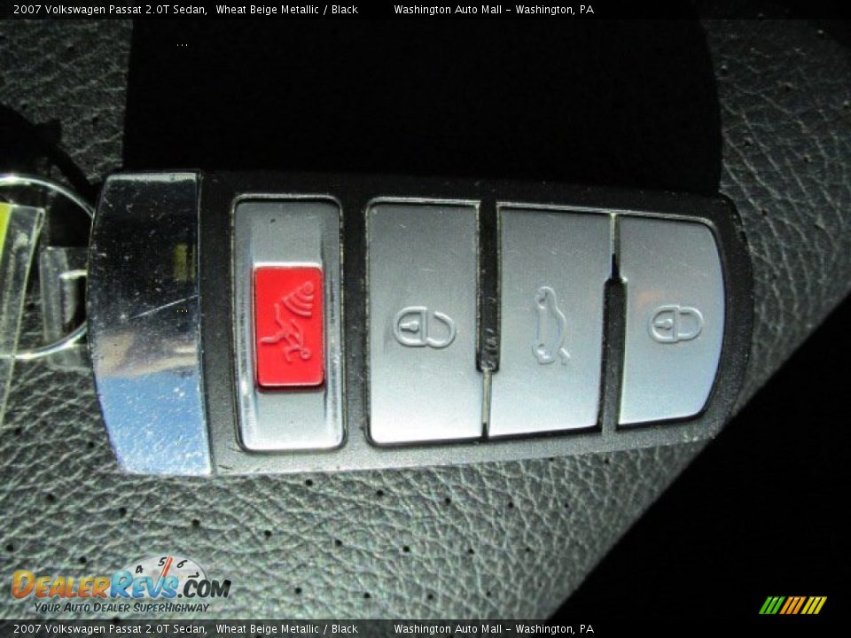 2007 Volkswagen Passat 2.0T Sedan Wheat Beige Metallic / Black Photo #18