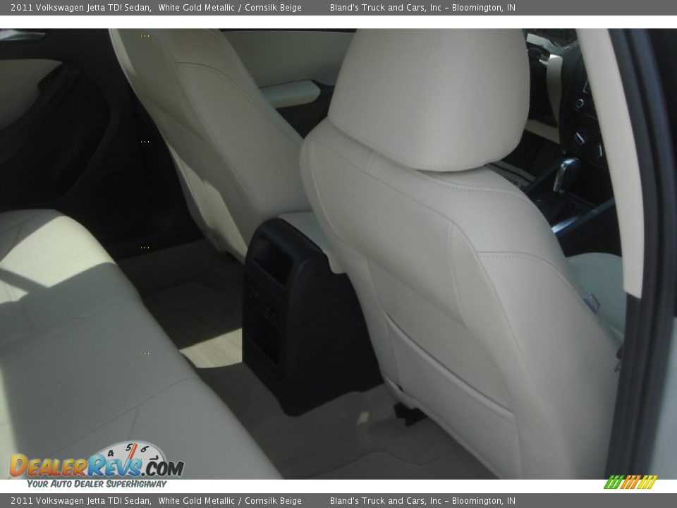 2011 Volkswagen Jetta TDI Sedan White Gold Metallic / Cornsilk Beige Photo #20