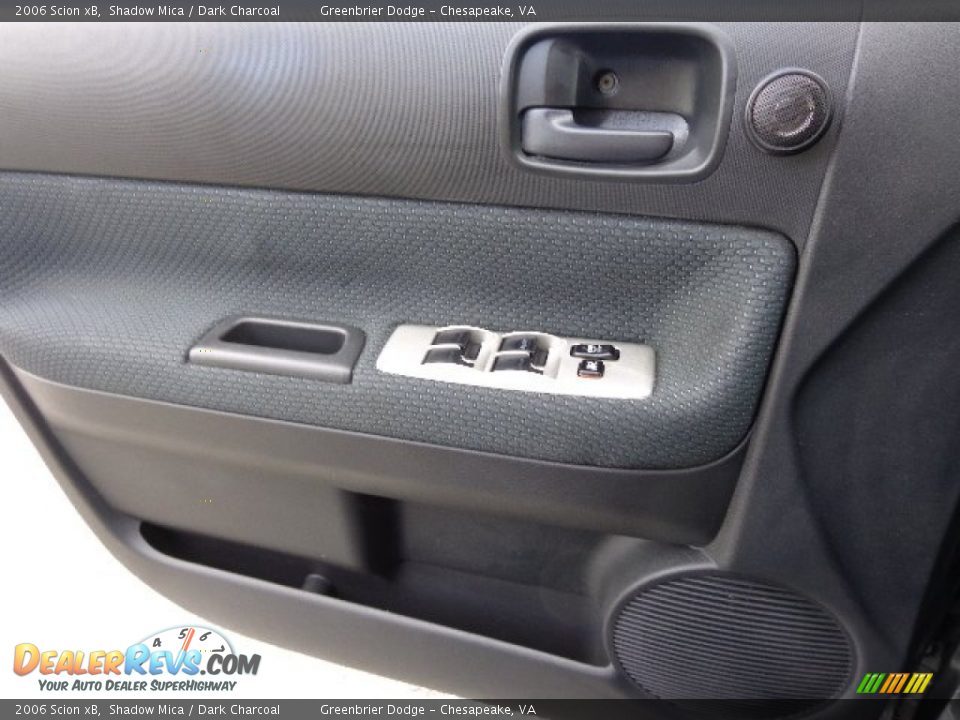 Door Panel of 2006 Scion xB  Photo #17