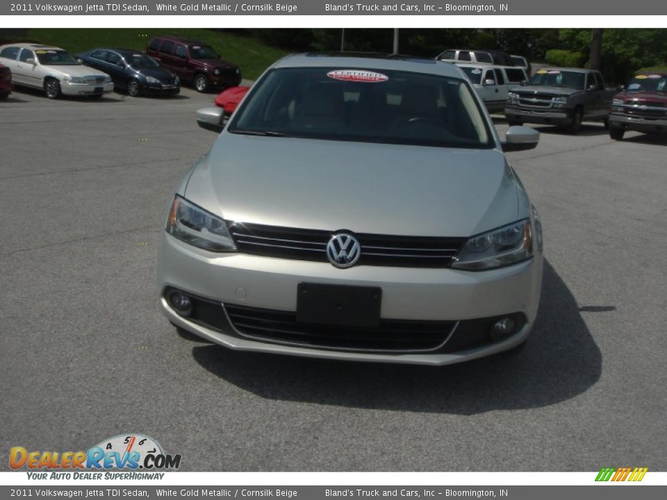 2011 Volkswagen Jetta TDI Sedan White Gold Metallic / Cornsilk Beige Photo #35