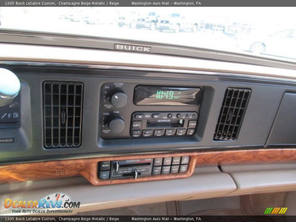 Controls of 1995 Buick LeSabre Custom Photo #15