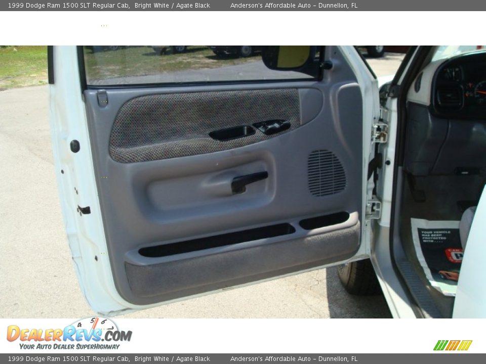 1999 Dodge Ram 1500 SLT Regular Cab Bright White / Agate Black Photo #9