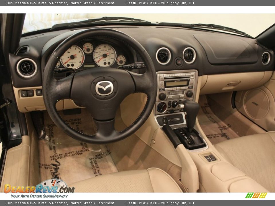 Dashboard of 2005 Mazda MX-5 Miata LS Roadster Photo #11