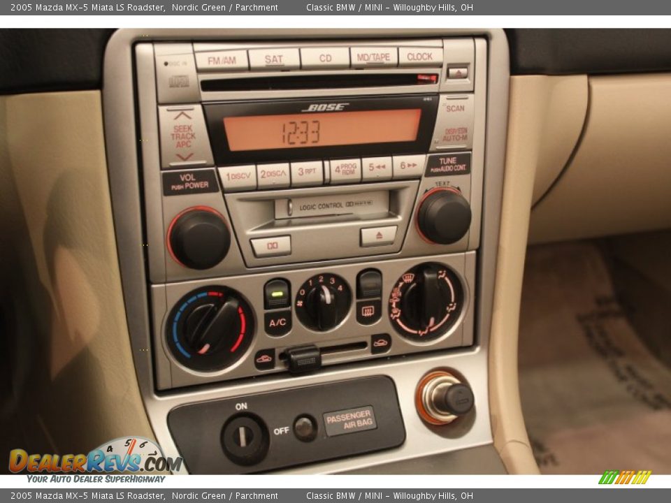 Controls of 2005 Mazda MX-5 Miata LS Roadster Photo #17