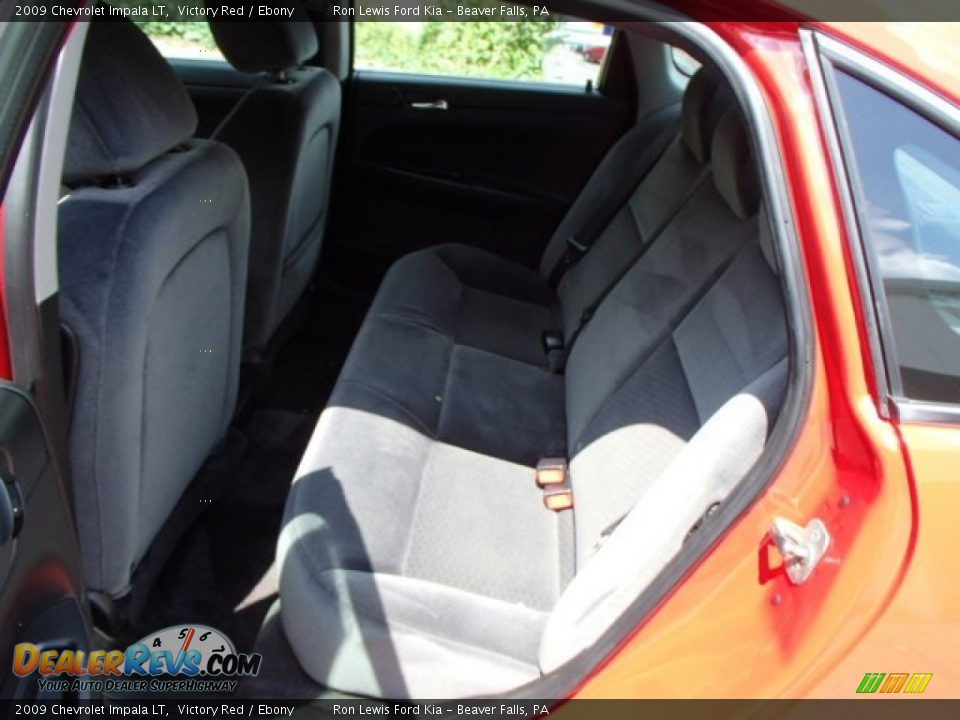 Rear Seat of 2009 Chevrolet Impala LT Photo #13