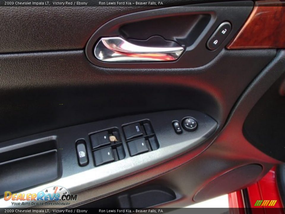 2009 Chevrolet Impala LT Victory Red / Ebony Photo #15