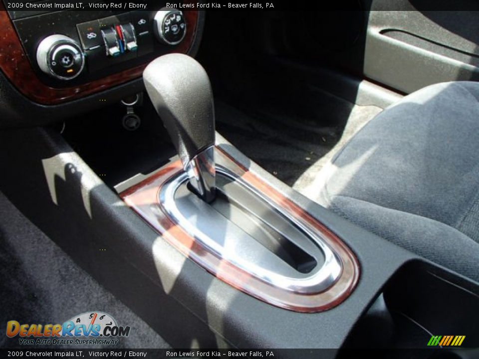 2009 Chevrolet Impala LT Victory Red / Ebony Photo #17