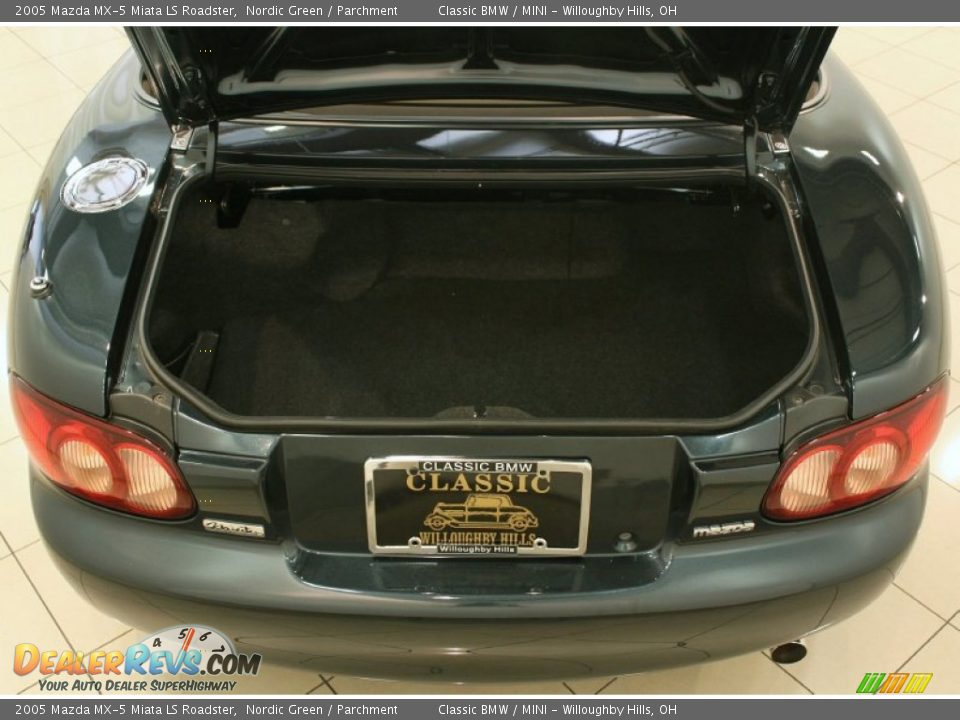 2005 Mazda MX-5 Miata LS Roadster Nordic Green / Parchment Photo #26