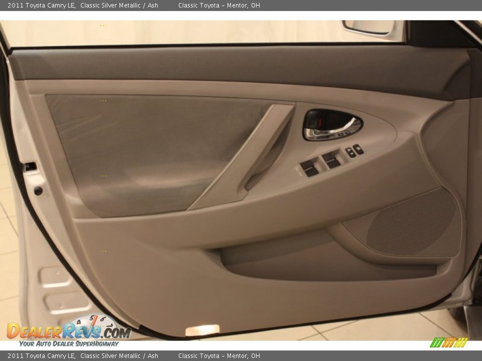 2011 Toyota Camry LE Classic Silver Metallic / Ash Photo #4