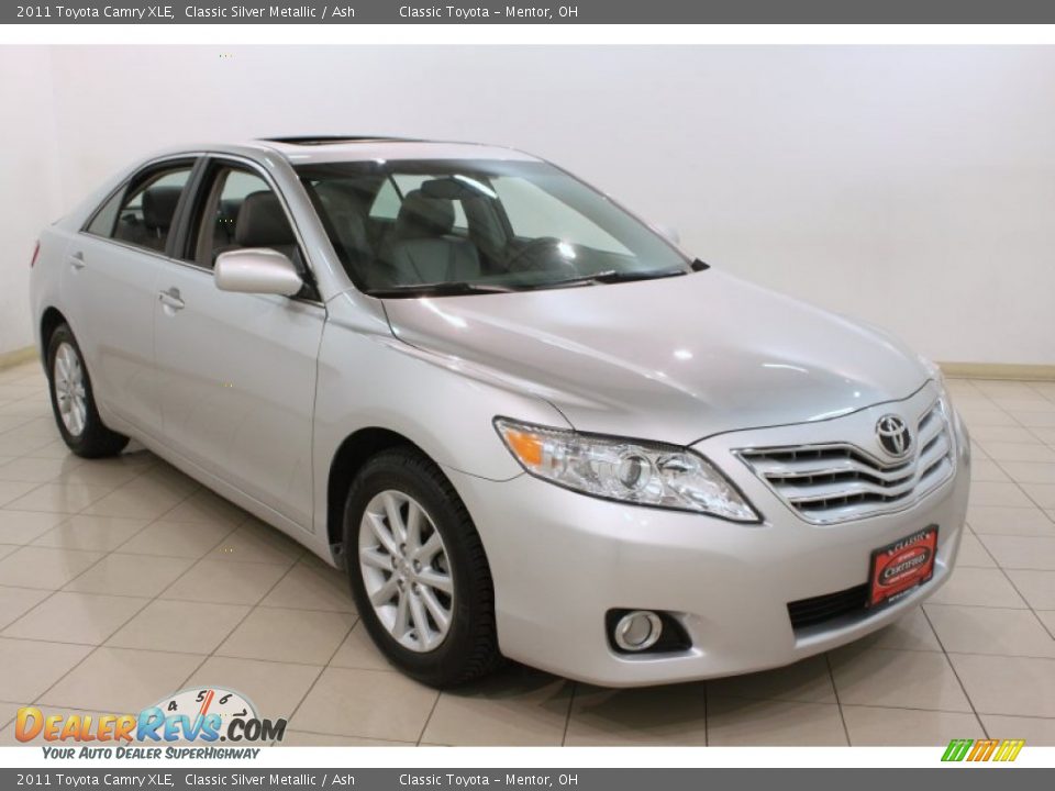 2011 Toyota Camry XLE Classic Silver Metallic / Ash Photo #1