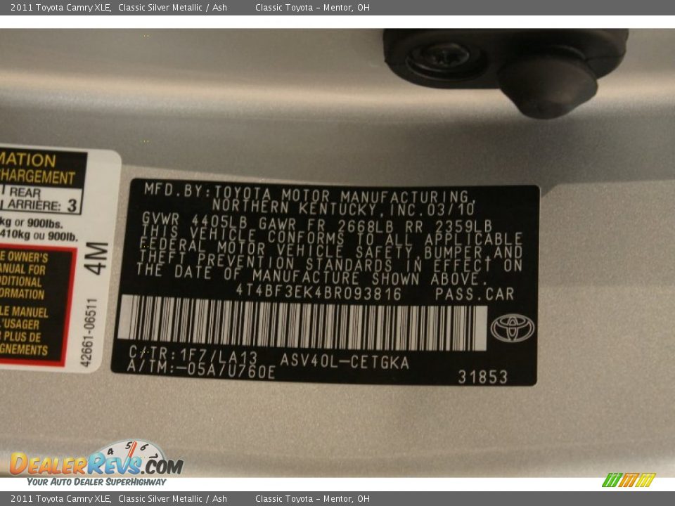 2011 Toyota Camry XLE Classic Silver Metallic / Ash Photo #21