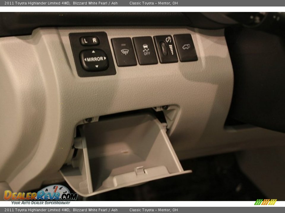 2011 Toyota Highlander Limited 4WD Blizzard White Pearl / Ash Photo #8