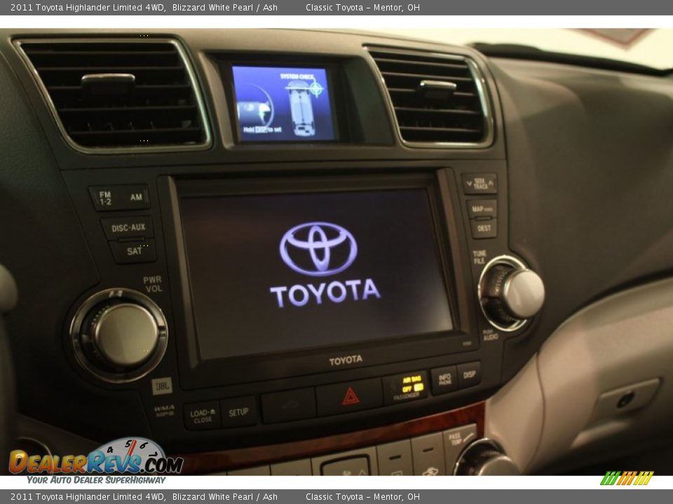 2011 Toyota Highlander Limited 4WD Blizzard White Pearl / Ash Photo #13