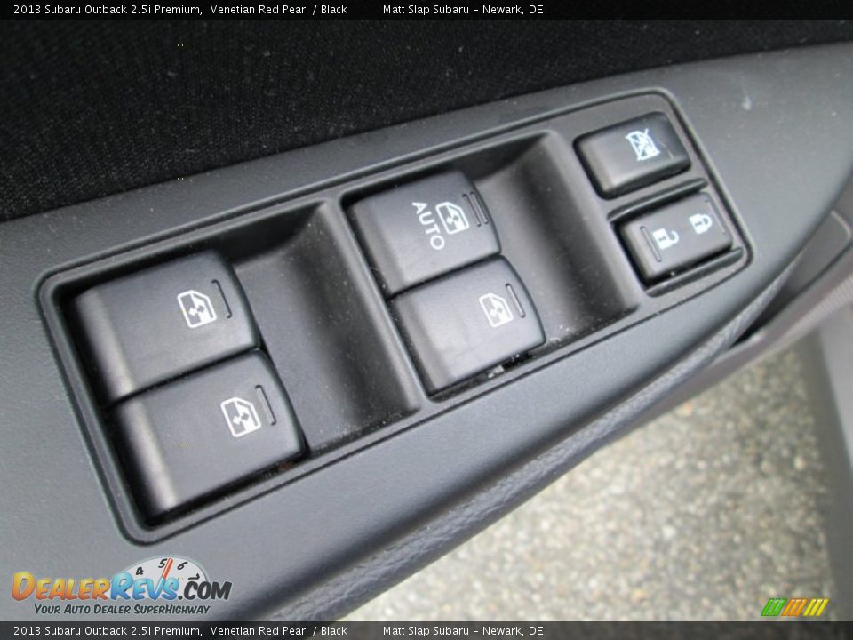 2013 Subaru Outback 2.5i Premium Venetian Red Pearl / Black Photo #13