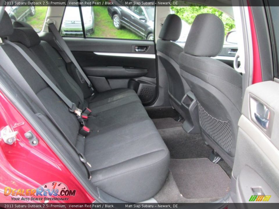 2013 Subaru Outback 2.5i Premium Venetian Red Pearl / Black Photo #17