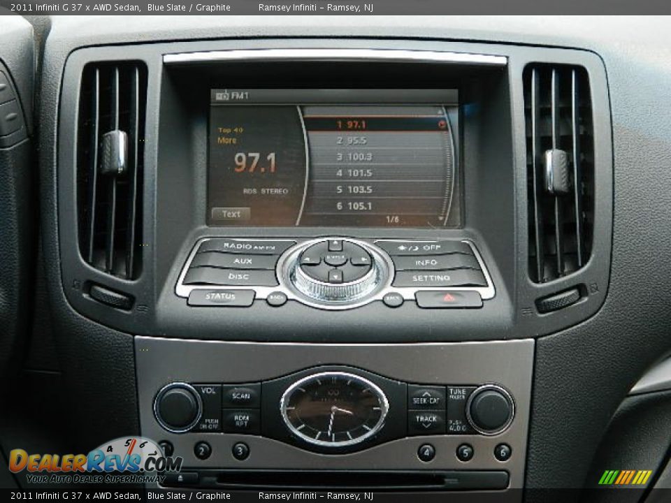 Controls of 2011 Infiniti G 37 x AWD Sedan Photo #18