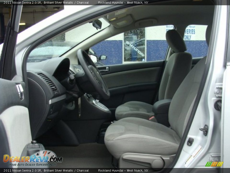 2011 Nissan Sentra 2.0 SR Brilliant Silver Metallic / Charcoal Photo #10