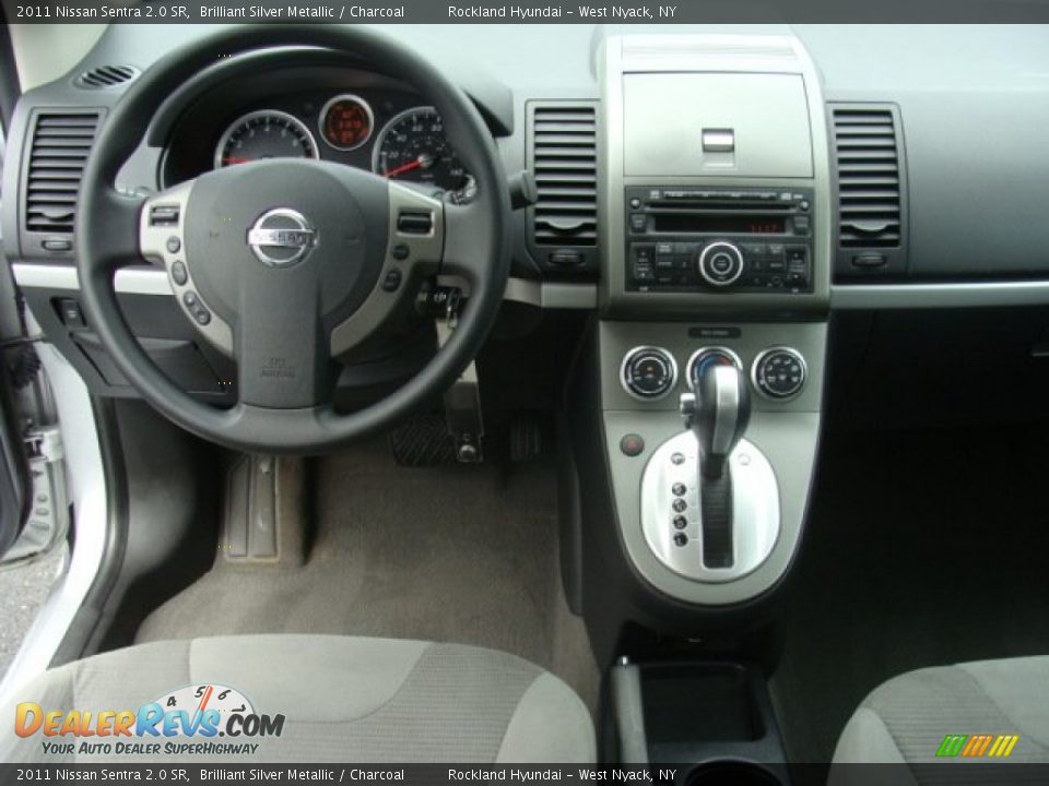 2011 Nissan Sentra 2.0 SR Brilliant Silver Metallic / Charcoal Photo #11