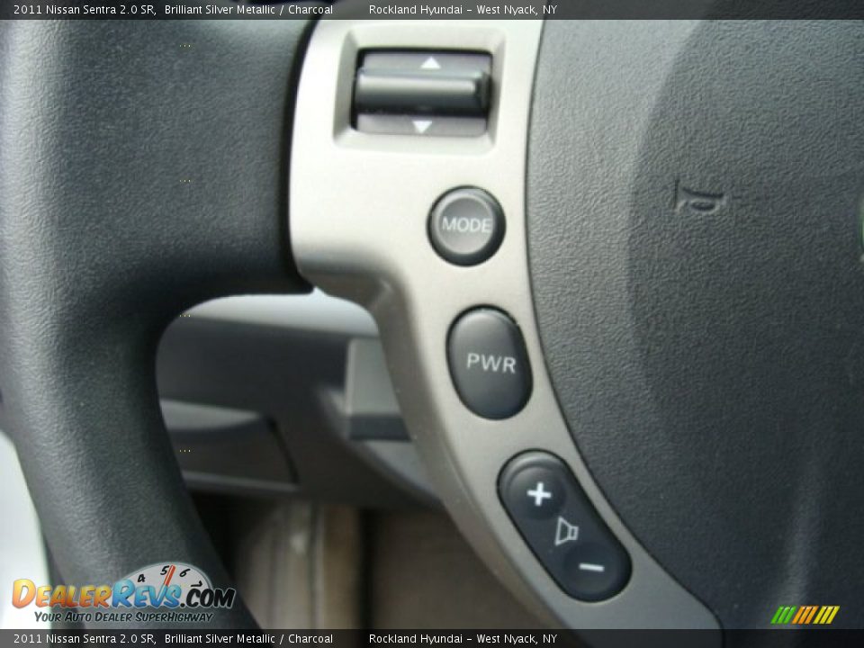 2011 Nissan Sentra 2.0 SR Brilliant Silver Metallic / Charcoal Photo #13