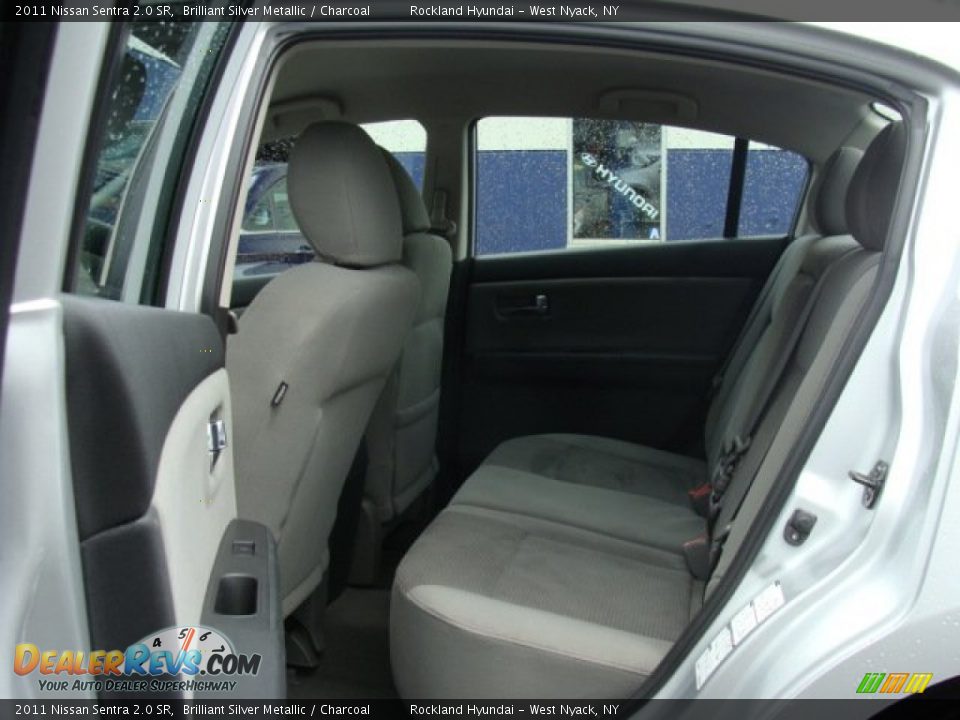 2011 Nissan Sentra 2.0 SR Brilliant Silver Metallic / Charcoal Photo #18