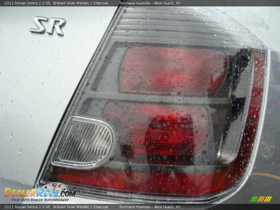 2011 Nissan Sentra 2.0 SR Brilliant Silver Metallic / Charcoal Photo #20