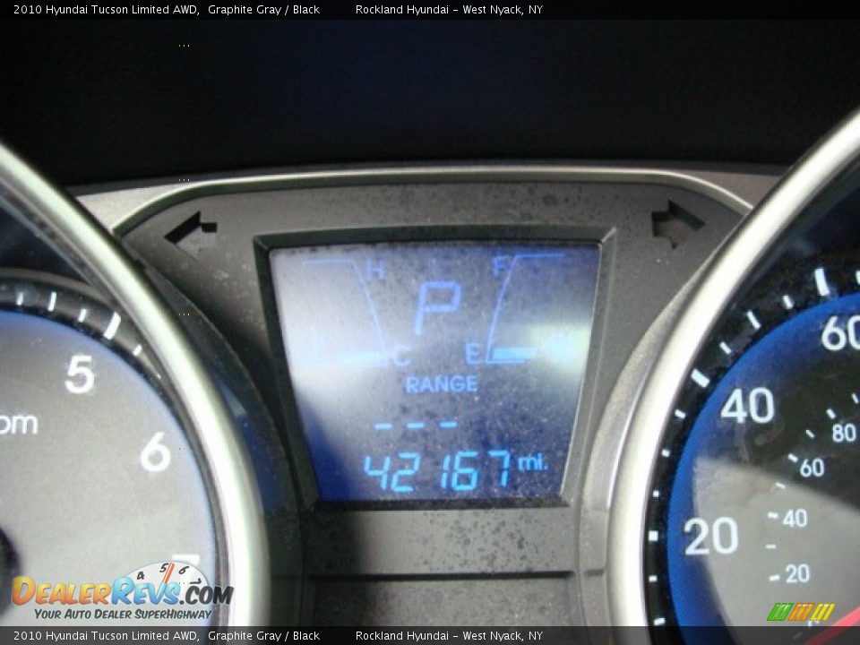 2010 Hyundai Tucson Limited AWD Graphite Gray / Black Photo #17