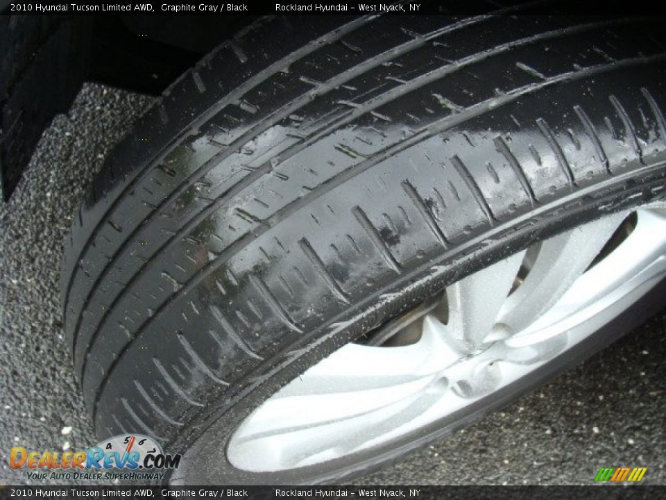 2010 Hyundai Tucson Limited AWD Graphite Gray / Black Photo #29