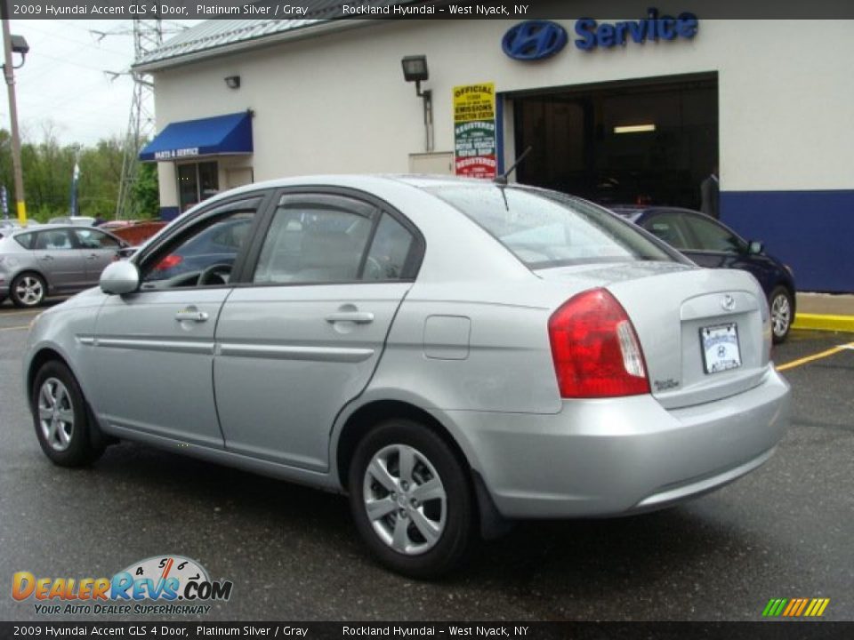 2009 Hyundai Accent GLS 4 Door Platinum Silver / Gray Photo #6