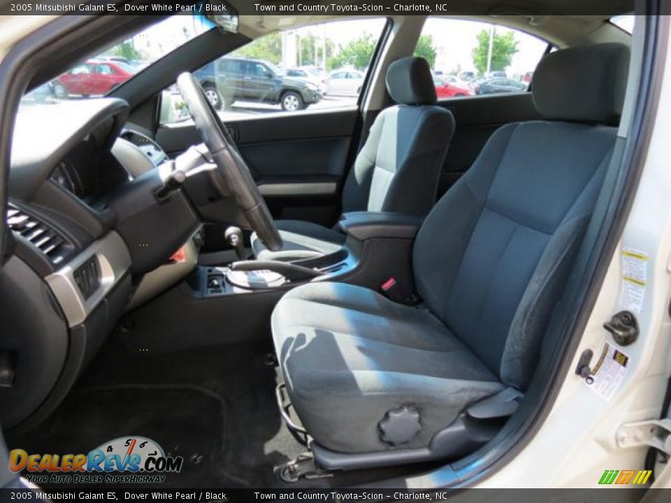 2005 Mitsubishi Galant ES Dover White Pearl / Black Photo #9